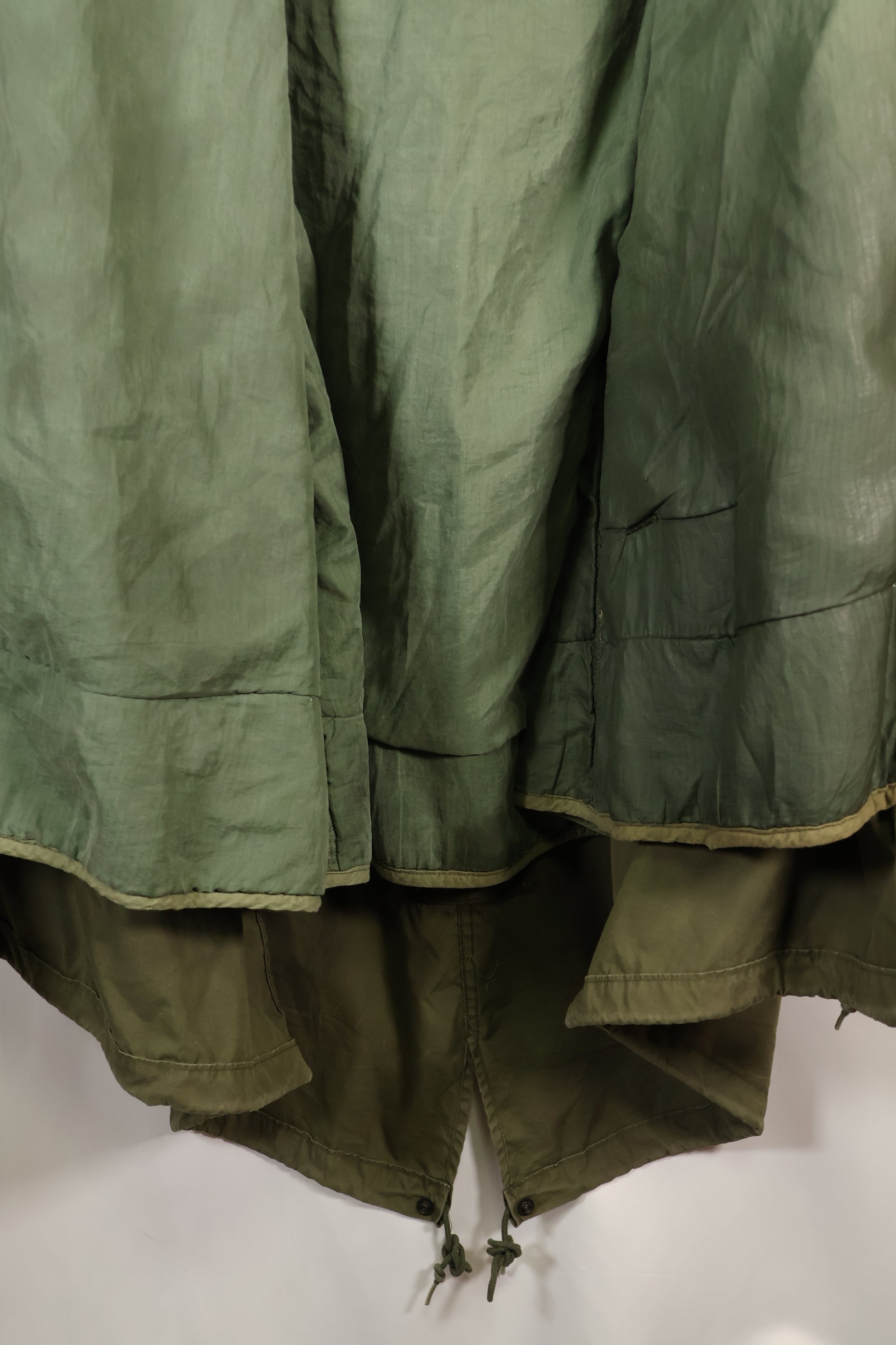 ชุดเสื้อฮู้ด LARGE M65 สไตล์ผสมยุคต่าง ๆ พร้อมซับใน M51 มือสอง สภาพ B