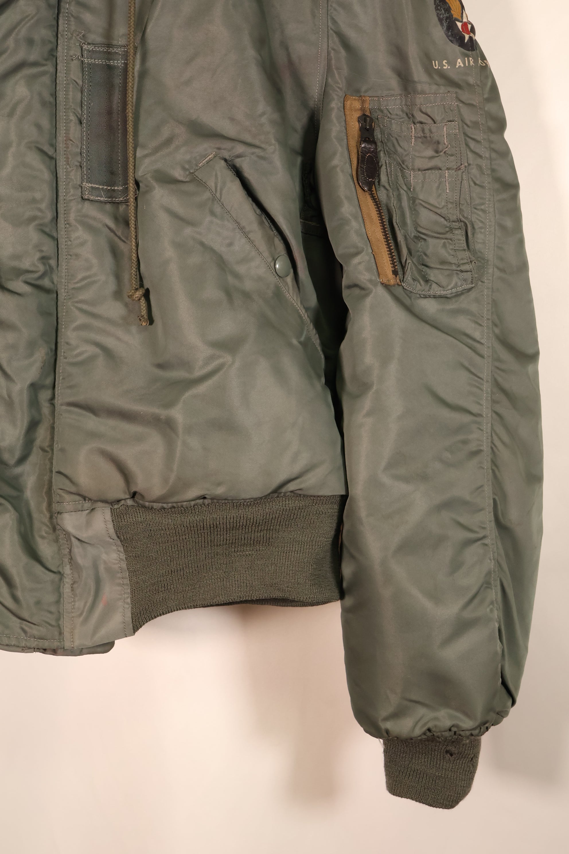 กลางทศวรรษ 1950, ขนาด MEDIUM, กองทัพอากาศสหรัฐอเมริกา (USAF), แจ็กเก็ตบิน N2-B, มือสอง