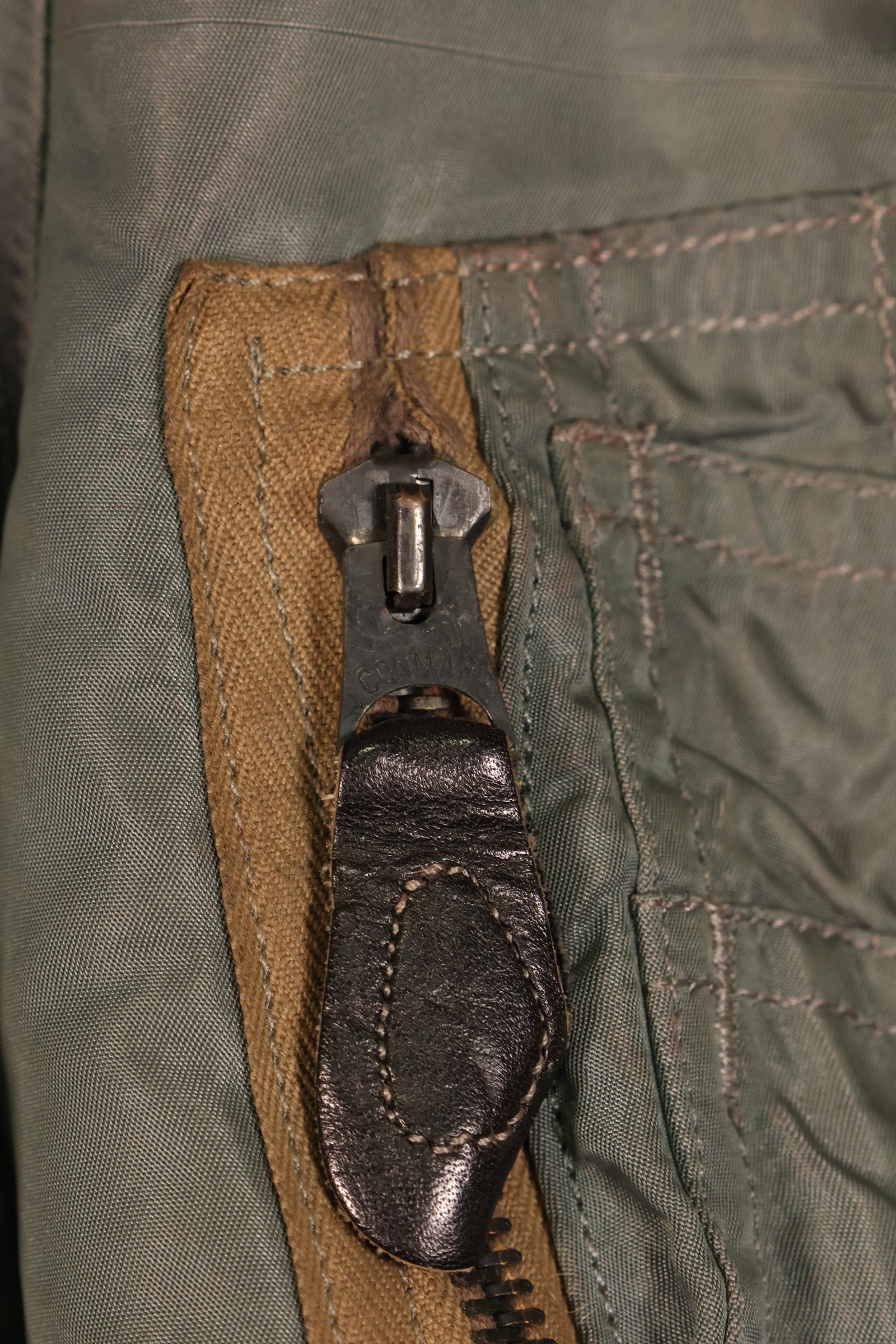 กลางทศวรรษ 1950, ขนาด MEDIUM, กองทัพอากาศสหรัฐอเมริกา (USAF), แจ็กเก็ตบิน N2-B, มือสอง
