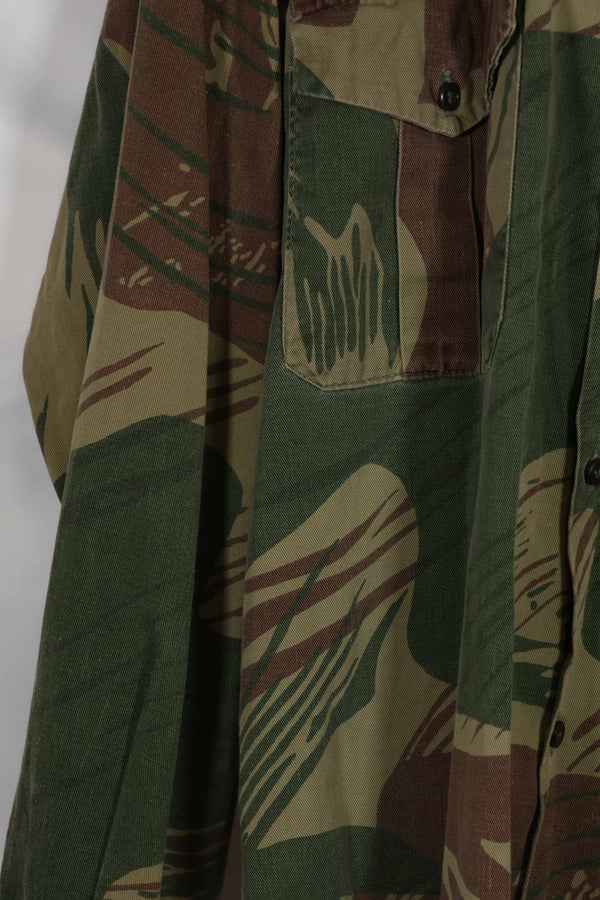 เสื้อเชิ้ตลายพรางโรเดเซียนแท้ของกองทัพโรเดเซียน กระดุมหาย มือสอง