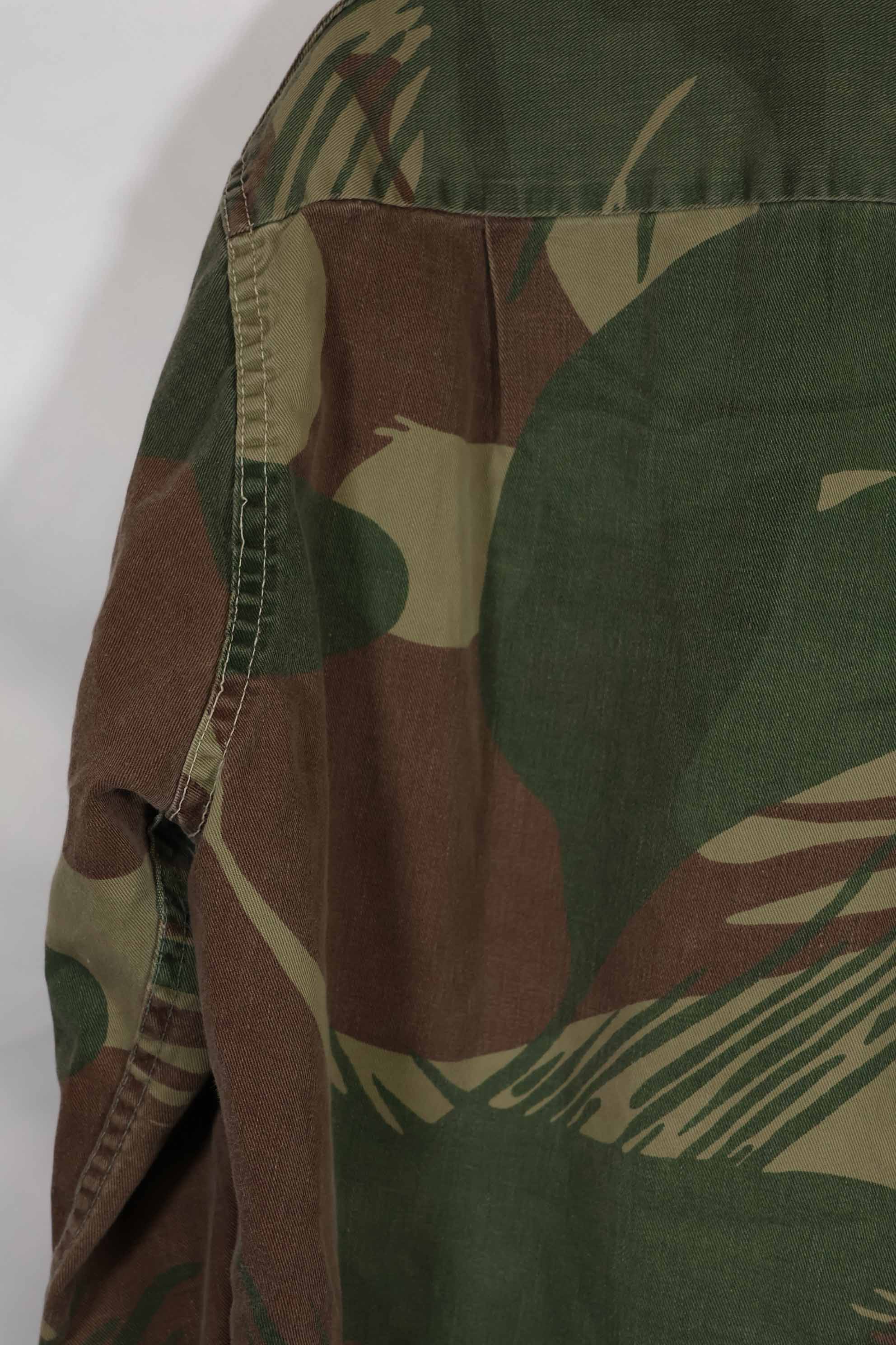 เสื้อเชิ้ตลายพรางโรเดเซียนแท้ของกองทัพโรเดเซียน กระดุมหาย มือสอง