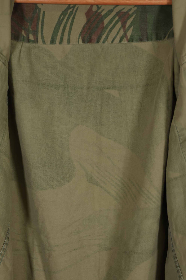 เสื้อเชิ้ตลายพรางโรเดเซียนแท้ของกองทัพโรเดเซียน กระดุมหาย มือสอง