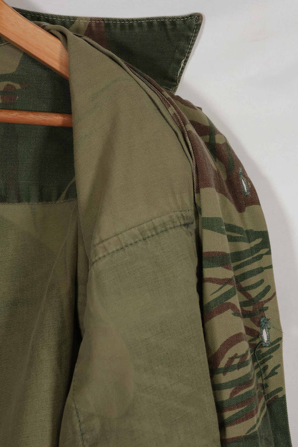 เสื้อเชิ้ตลายพรางโรเดเซียนแท้ของกองทัพโรเดเซียน กระดุมหาย มือสอง