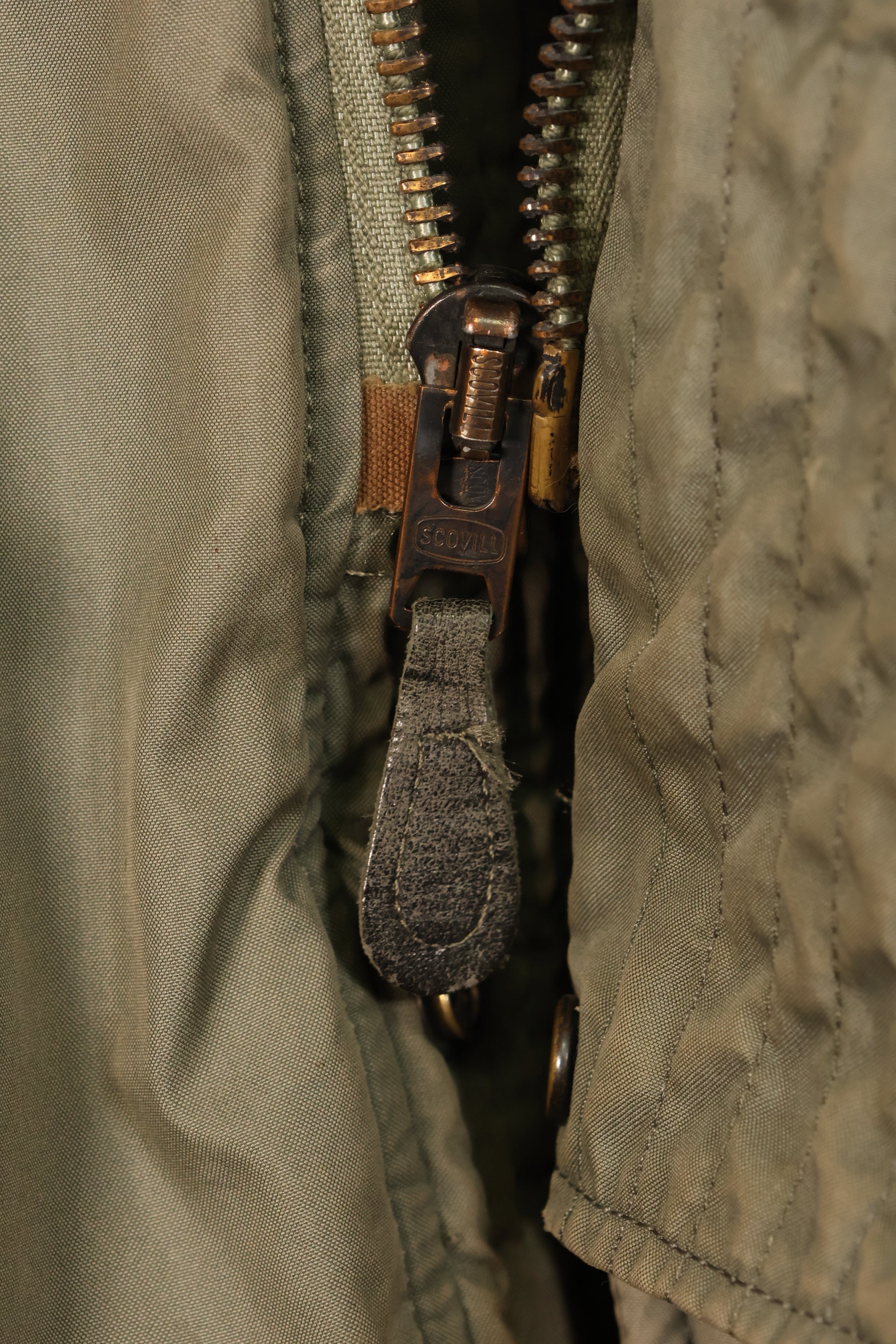 สัญญาปี 1971 – แจ็กเก็ตบิน N3-B ขนาดเล็กของกองทัพอากาศสหรัฐฯ (USAF) – มีลายสแตนซิลด้านหลัง – มือสอง