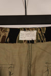 Real early gold tiger stripe pants, size M-R, US cut, used, good condition.