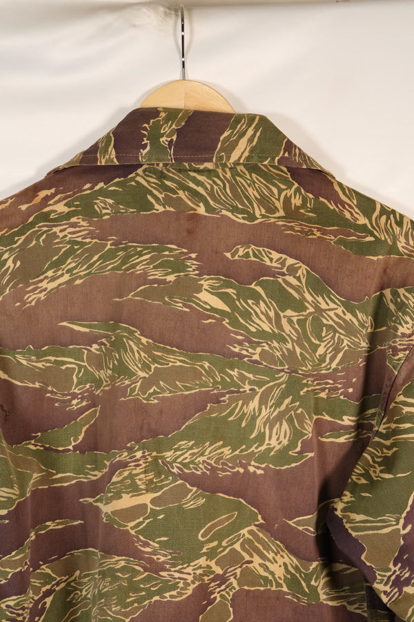 ช่วงกลางทศวรรษ 1960 สไตล์อเมริกันขนาดใหญ่ ลายเสือโอกินาวา เสื้อเชิ้ต ลายเสือ สีซีด สินค้ามือสอง