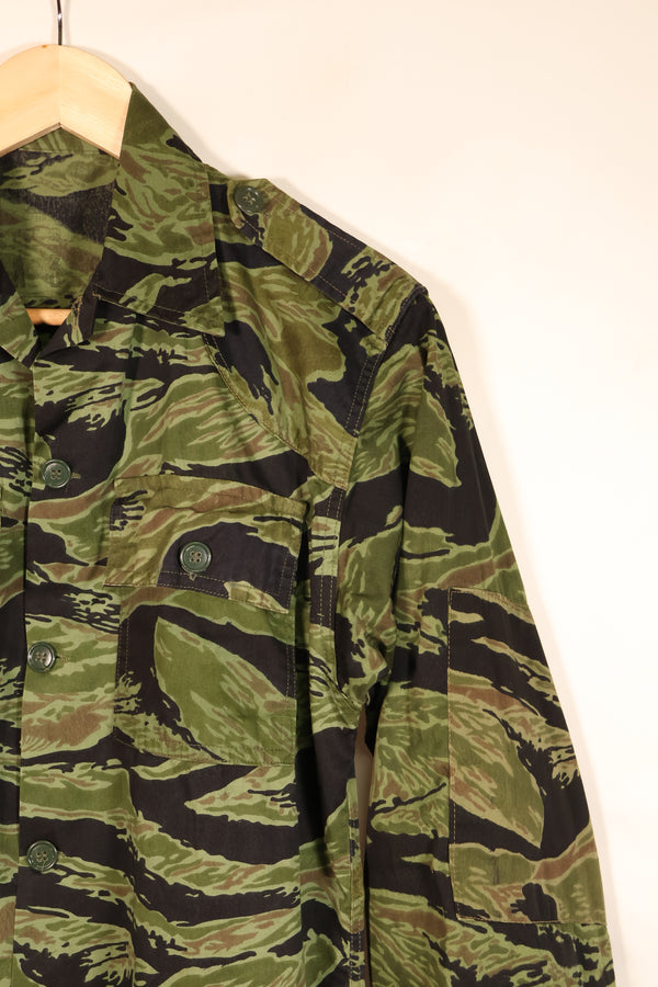 1968 Contract, South Vietnamese Marine Corps, 4th Model VNMC Tiger Stripe Shirt, Virtually Unused, Size A-3