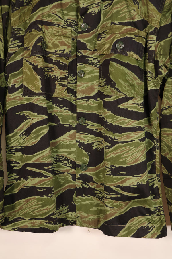 1968 Contract, South Vietnamese Marine Corps, 4th Model VNMC Tiger Stripe Shirt, Virtually Unused, Size A-3