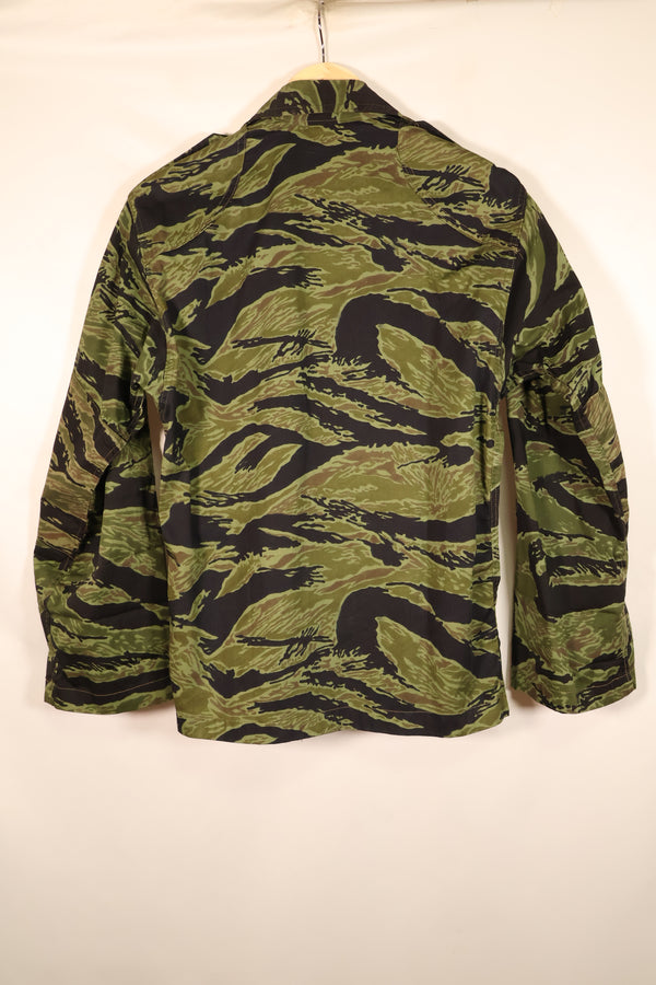 1968 Contract, South Vietnamese Marine Corps, 4th Model VNMC Tiger Stripe Shirt, Virtually Unused, Size A-3
