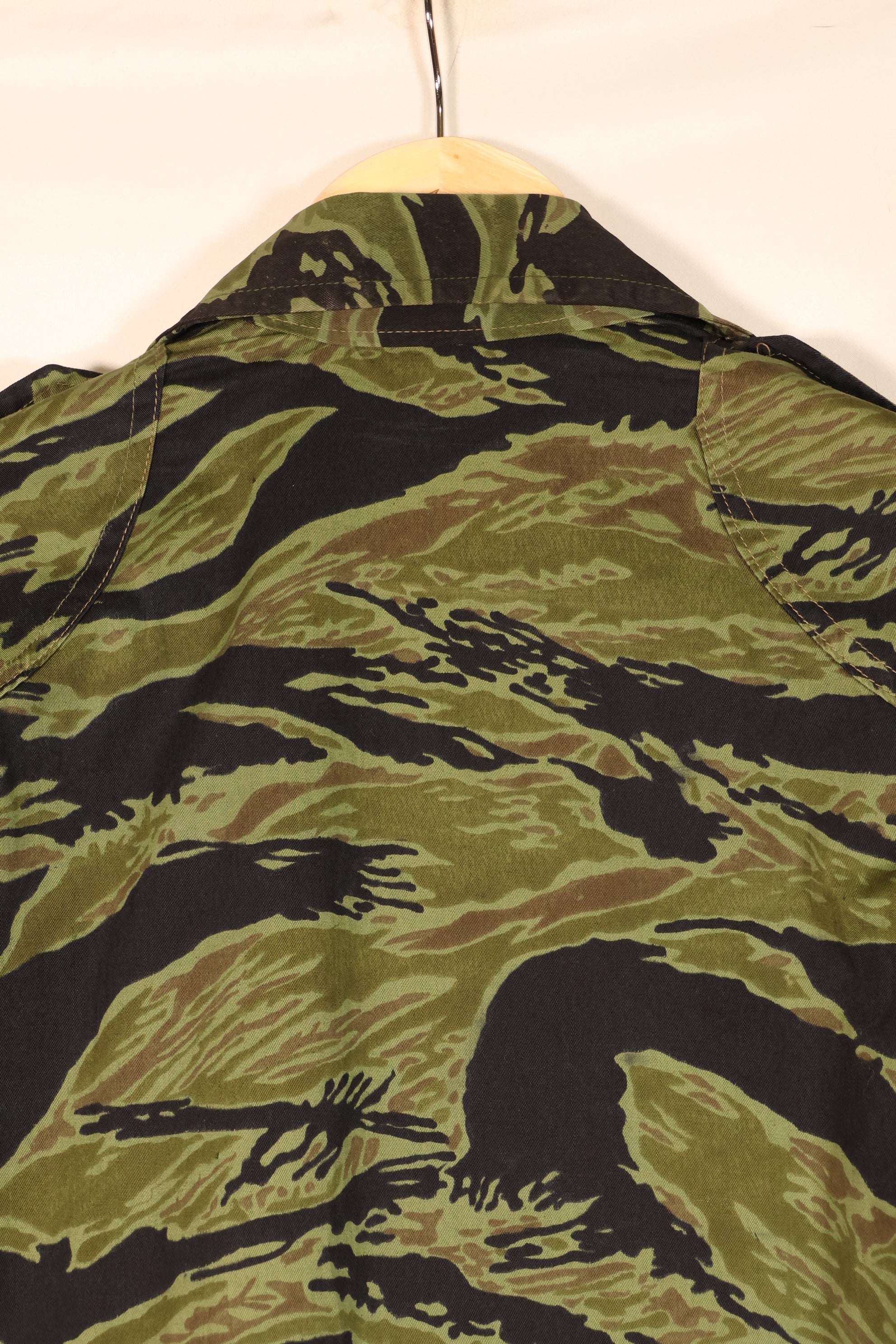 1968 Contract, South Vietnamese Marine Corps, 4th Model VNMC Tiger Stripe Shirt, Virtually Unused, Size A-3