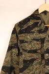 ประมาณปี 1965, ผลิตในญี่ปุ่น, A-M, Silver Tiger, แบบตัดเย็บแบบเอเชีย, เสื้อลายเสือ, สภาพดี, มือสอง