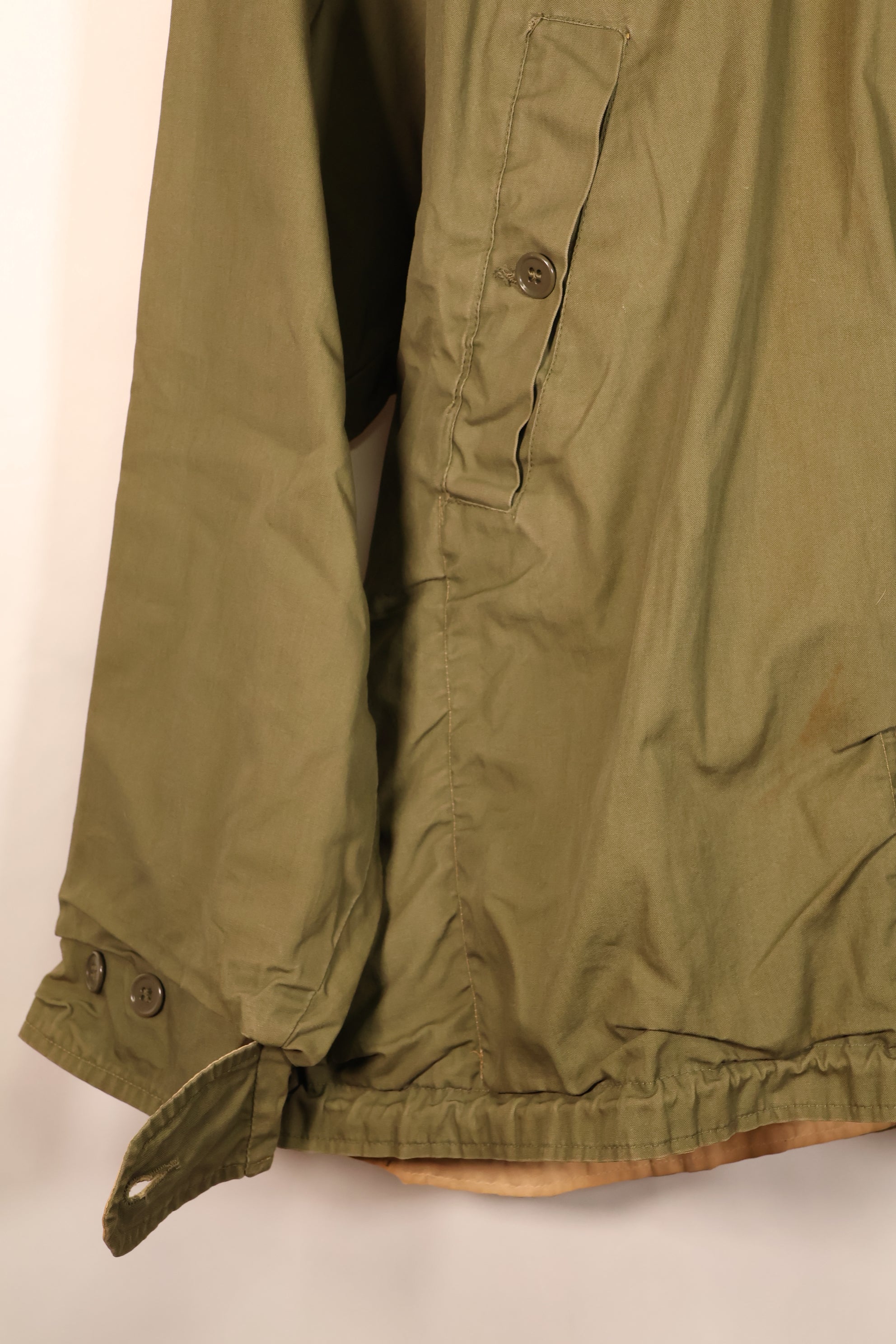 ทศวรรษ 1940, ขนาดประมาณ S–M, กองทัพสหรัฐฯ, เสื้อสกี M-1942, ความยาวสั้นกว่าปกติ, มือสอง