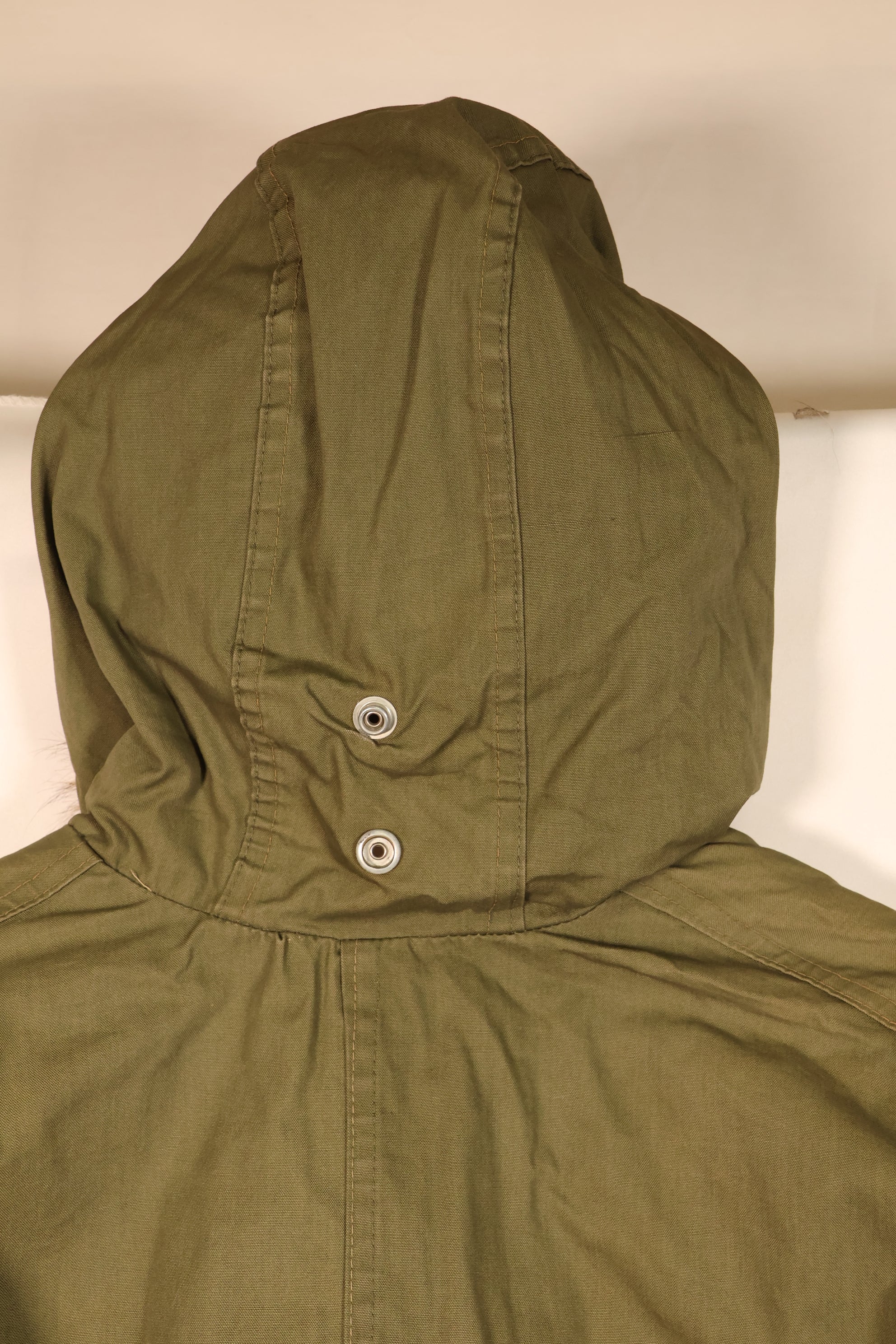ทศวรรษ 1940, ขนาดประมาณ S–M, กองทัพสหรัฐฯ, เสื้อสกี M-1942, ความยาวสั้นกว่าปกติ, มือสอง