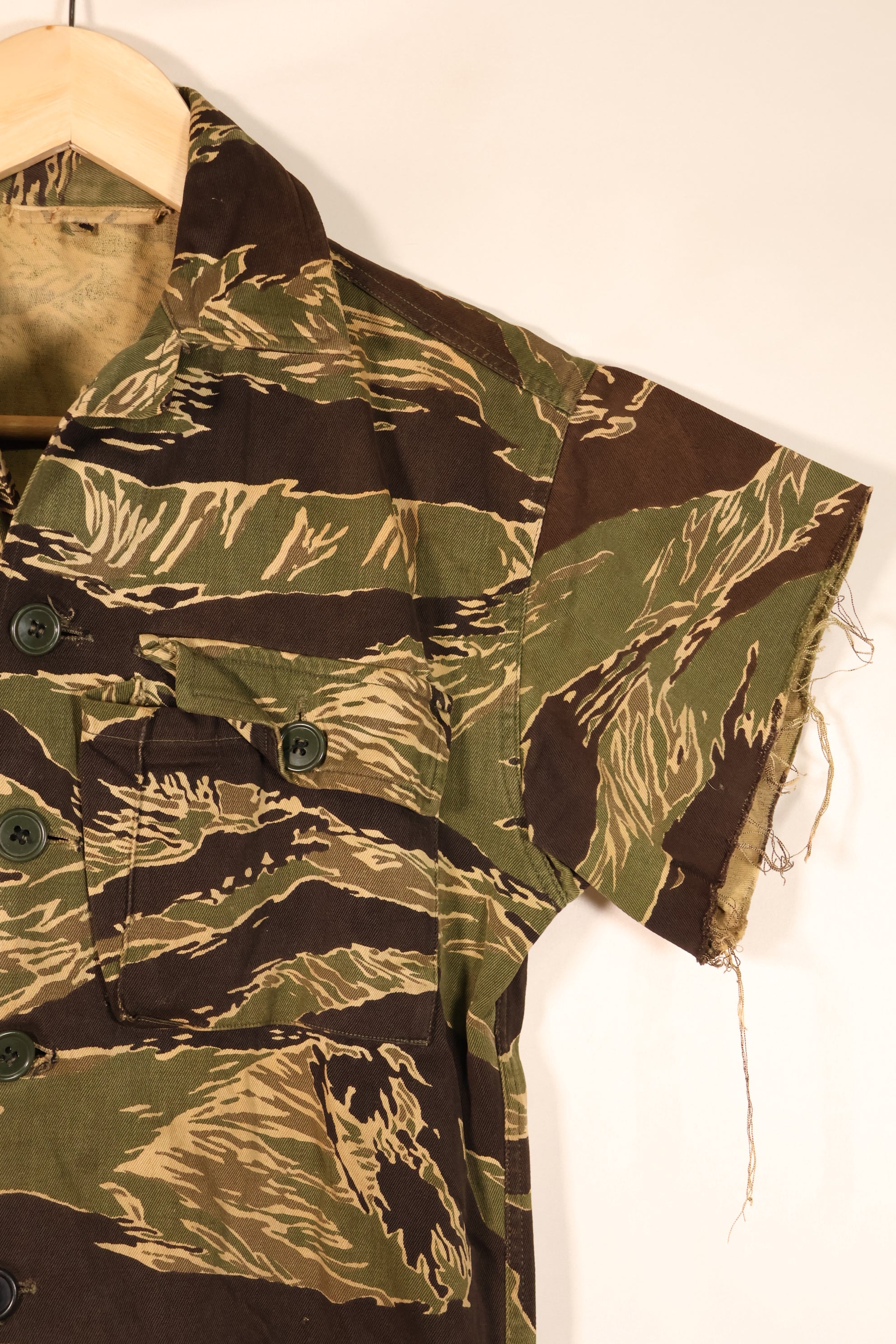 ประมาณปี 1965–66, แบบตัดเย็บสไตล์เอเชีย, ลายเสือโอกินาวา, เสื้อลายเสือแขนสั้นสั่งตัดพิเศษ, JWD, มือสอง