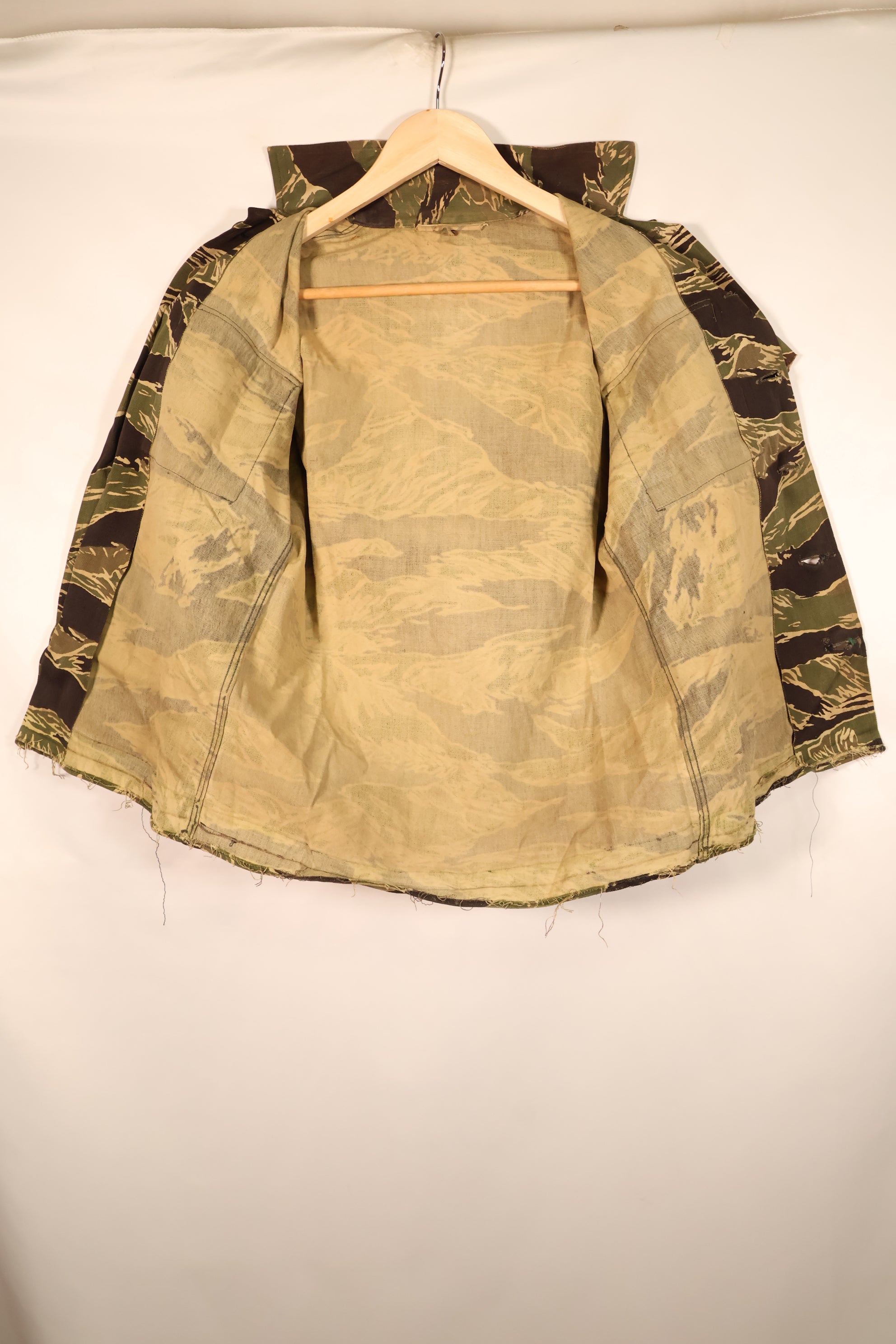 ประมาณปี 1965–66, แบบตัดเย็บสไตล์เอเชีย, ลายเสือโอกินาวา, เสื้อลายเสือแขนสั้นสั่งตัดพิเศษ, JWD, มือสอง