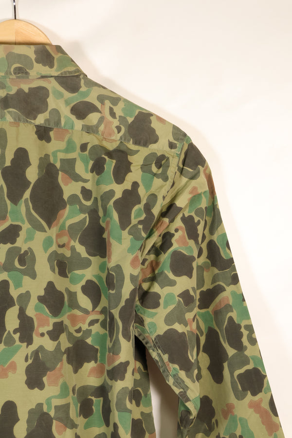 ประมาณทศวรรษ 1970 กองทัพเกาหลี เสื้อเชิ้ตลายพรางฟร็อกสกิน ผลิตในท้องถิ่น วัสดุไนลอน สินค้ามือสอง