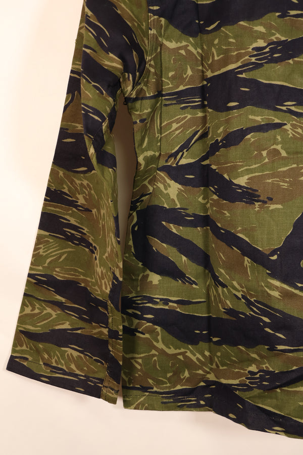 Late 1970s Contract A-M TO78 Silver Tiger Pattern Tiger Stripe Shirt—Unworn