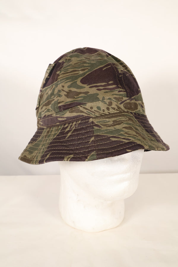 Osaka MASH M Silver Tiger Stripe Beach Ball Hat, used with modifications