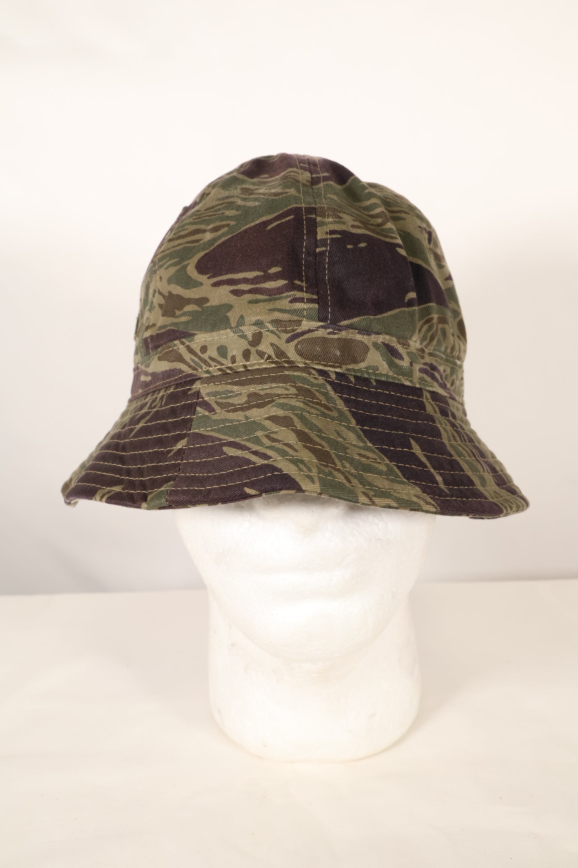 Osaka MASH M Silver Tiger Stripe Beach Ball Hat, used with modifications
