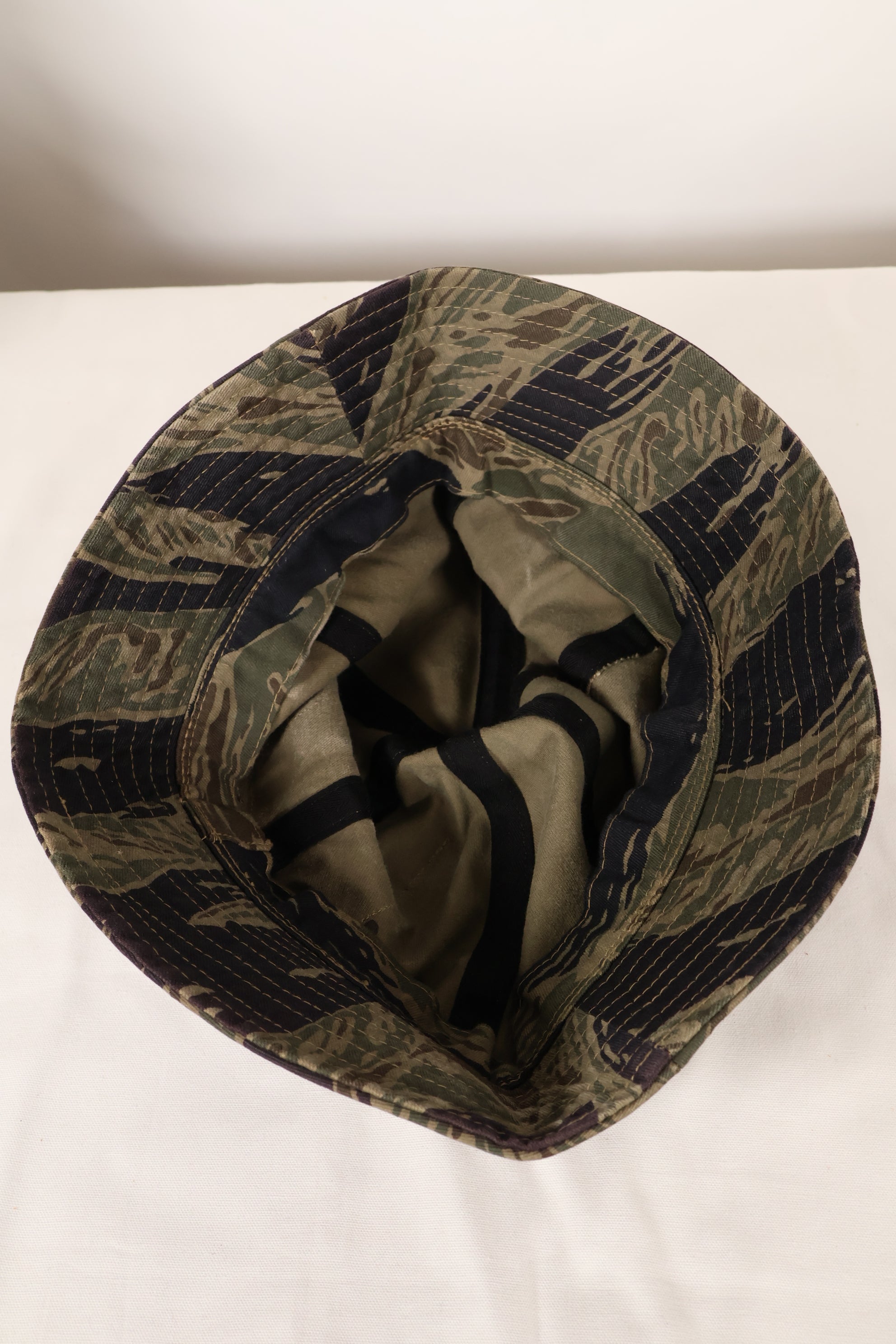 Osaka MASH M Silver Tiger Stripe Beach Ball Hat, used with modifications