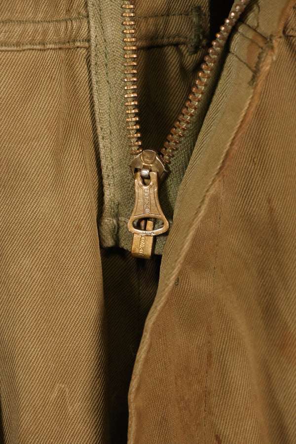 ทศวรรษ 1940 40R สงครามโลกครั้งที่ 2 M42 แจ็คเก็ตกระโดด ไม่มีเข็มขัดเอว มีคราบสกปรก สินค้ามือสอง