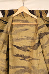 Late 1960s US-S Gold Tiger Pattern US-Cut Tiger Stripe Shirt, Used