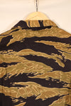Late 1960s US-S Gold Tiger Pattern US-Cut Tiger Stripe Shirt, Used