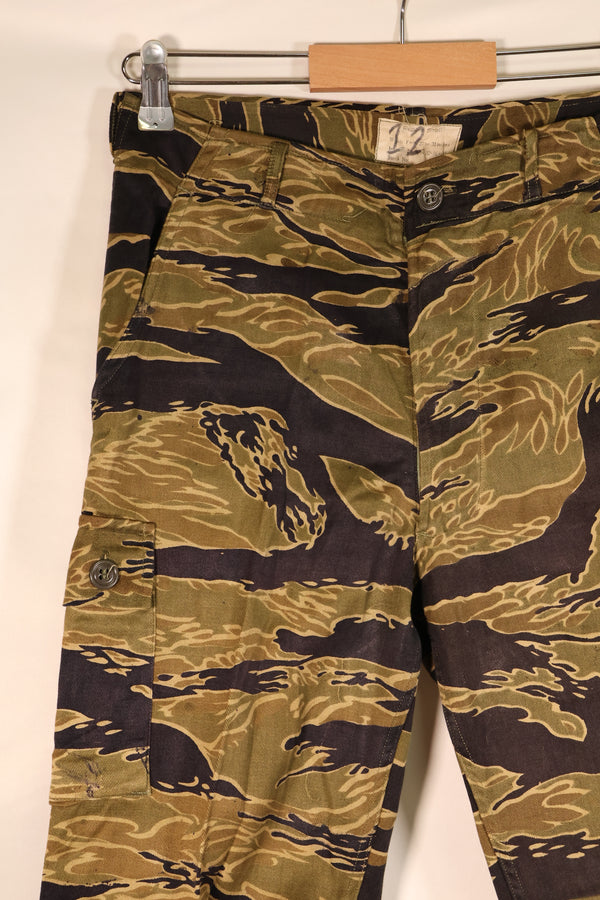 Late 1960s US-S Gold Tiger Pattern Tiger Stripe US-Cut Pants, Used