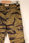 Late 1960s US-S Gold Tiger Pattern Tiger Stripe US-Cut Pants, Used