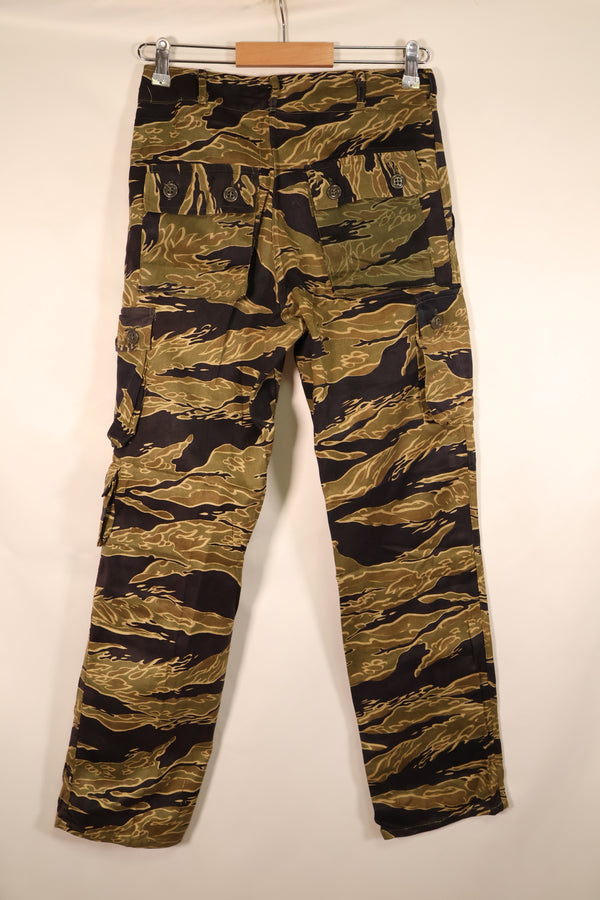 Late 1960s US-S Gold Tiger Pattern Tiger Stripe US-Cut Pants, Used