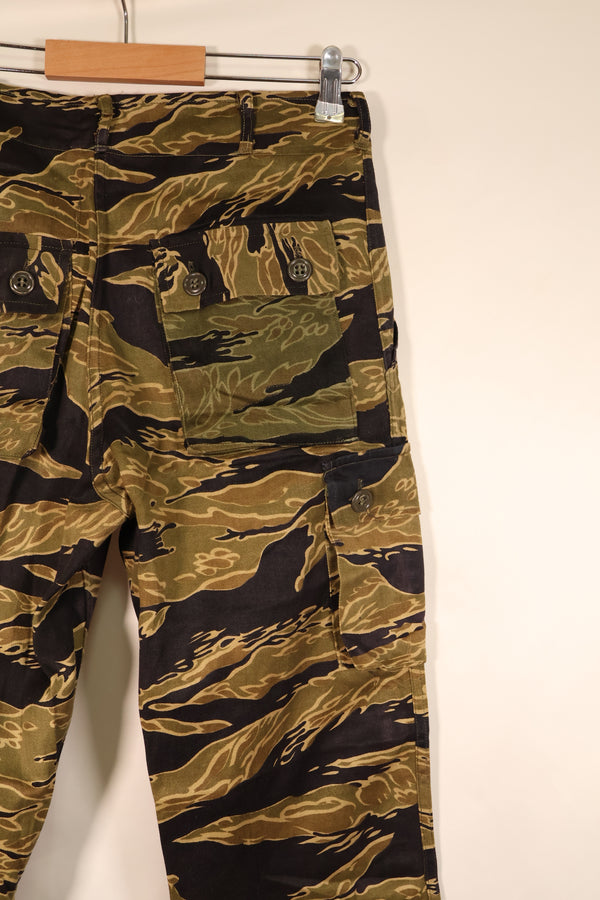 Late 1960s US-S Gold Tiger Pattern Tiger Stripe US-Cut Pants, Used