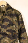 กลางทศวรรษ 1960, A-M, ลายเสือเงิน, แบบตัดเย็บสไตล์เอเชีย, เสื้อลายเสือ, แทบไม่ได้ใส่เลย