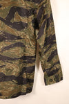 กลางทศวรรษ 1960, A-M, ลายเสือเงิน, แบบตัดเย็บสไตล์เอเชีย, เสื้อลายเสือ, แทบไม่ได้ใส่เลย
