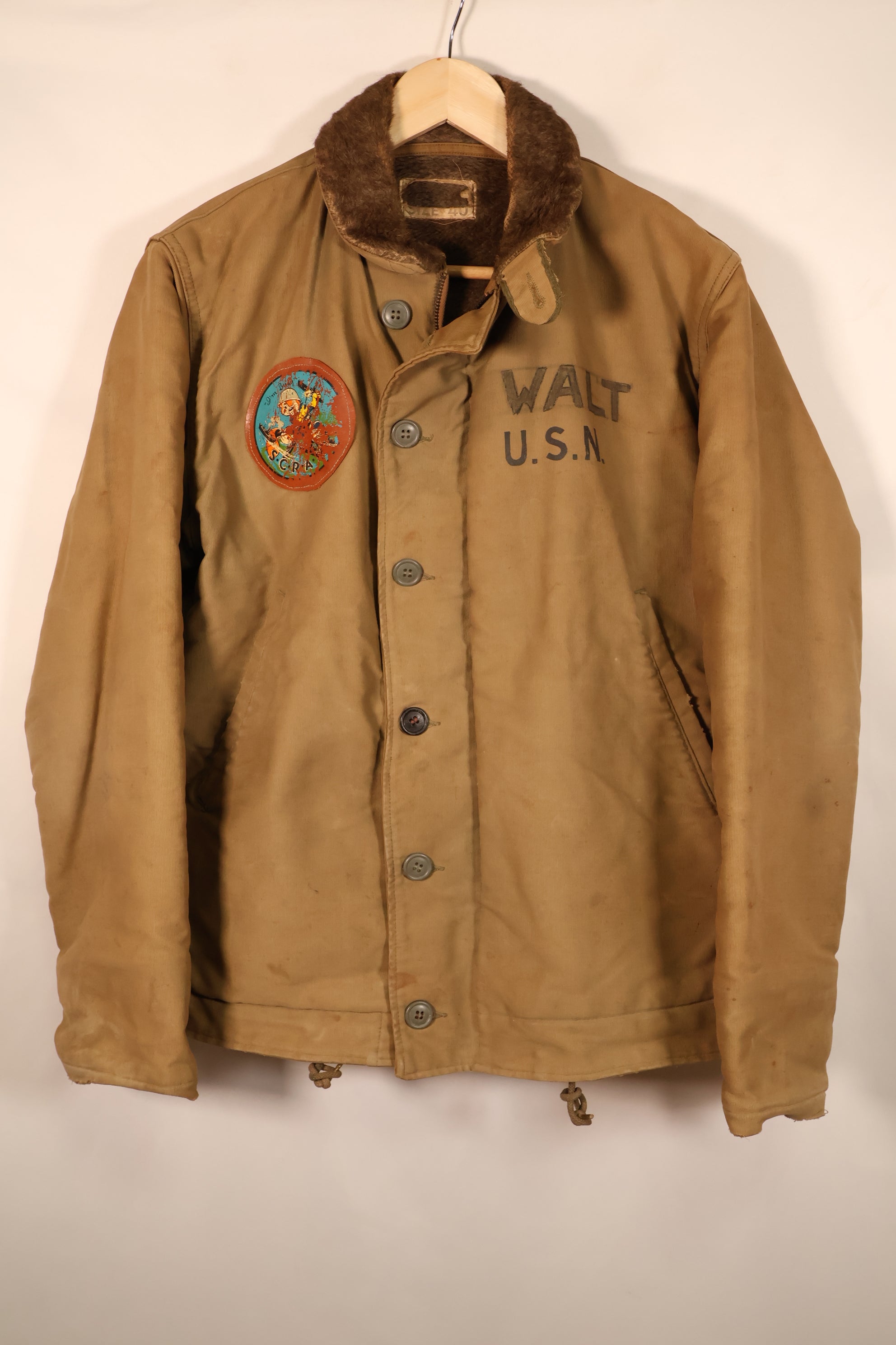 ทศวรรษ 1940, สงครามโลกครั้งที่สอง, กองทัพเรือสหรัฐฯ, แจ็กเก็ตเด็ค, มีตราติด, มือสอง, ขนาดใหญ่