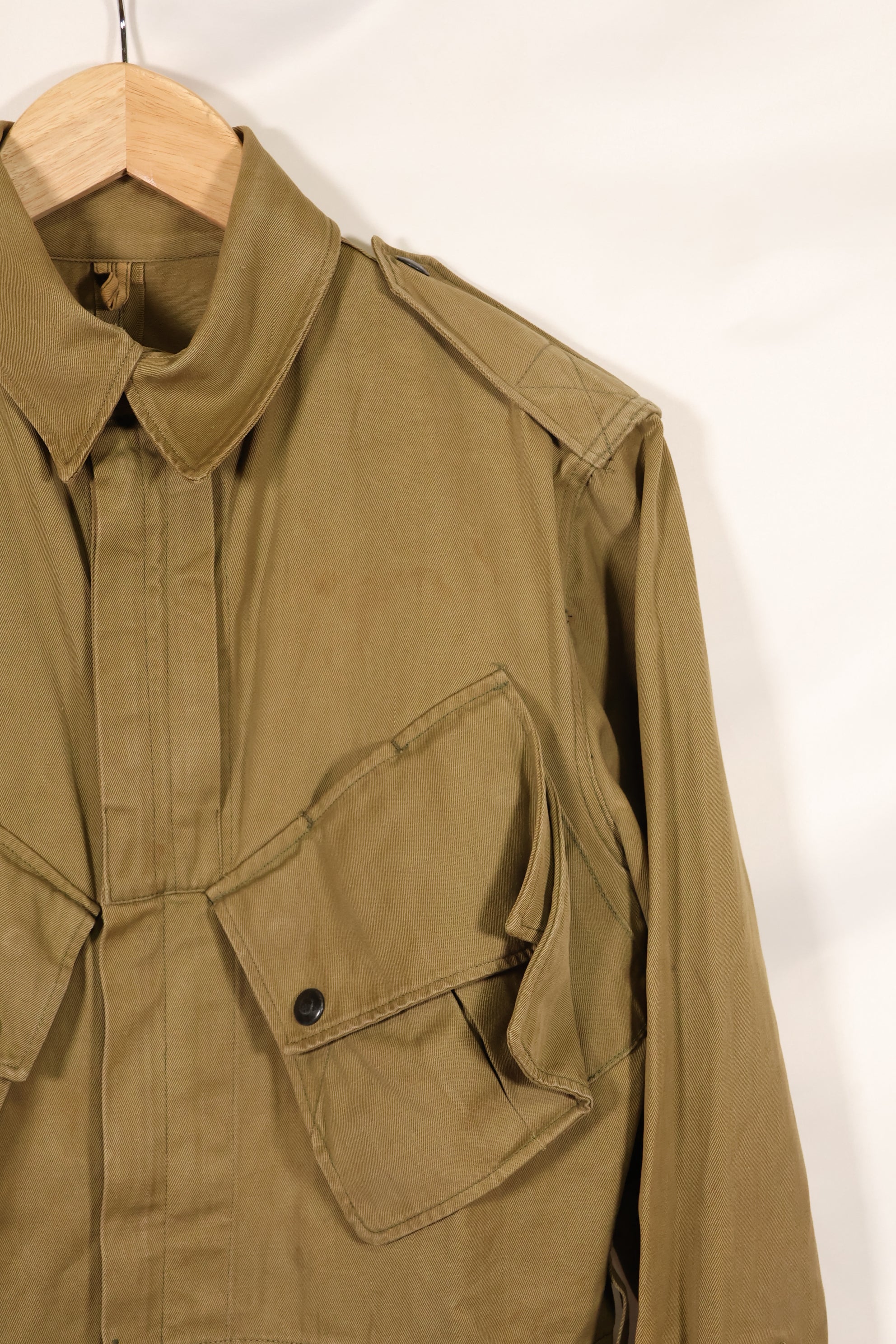 実物　1940年代　サイズ 38 M1942 エアボーン　ジャンプジャケット　汚れ少ない　ベルト欠損　中古品