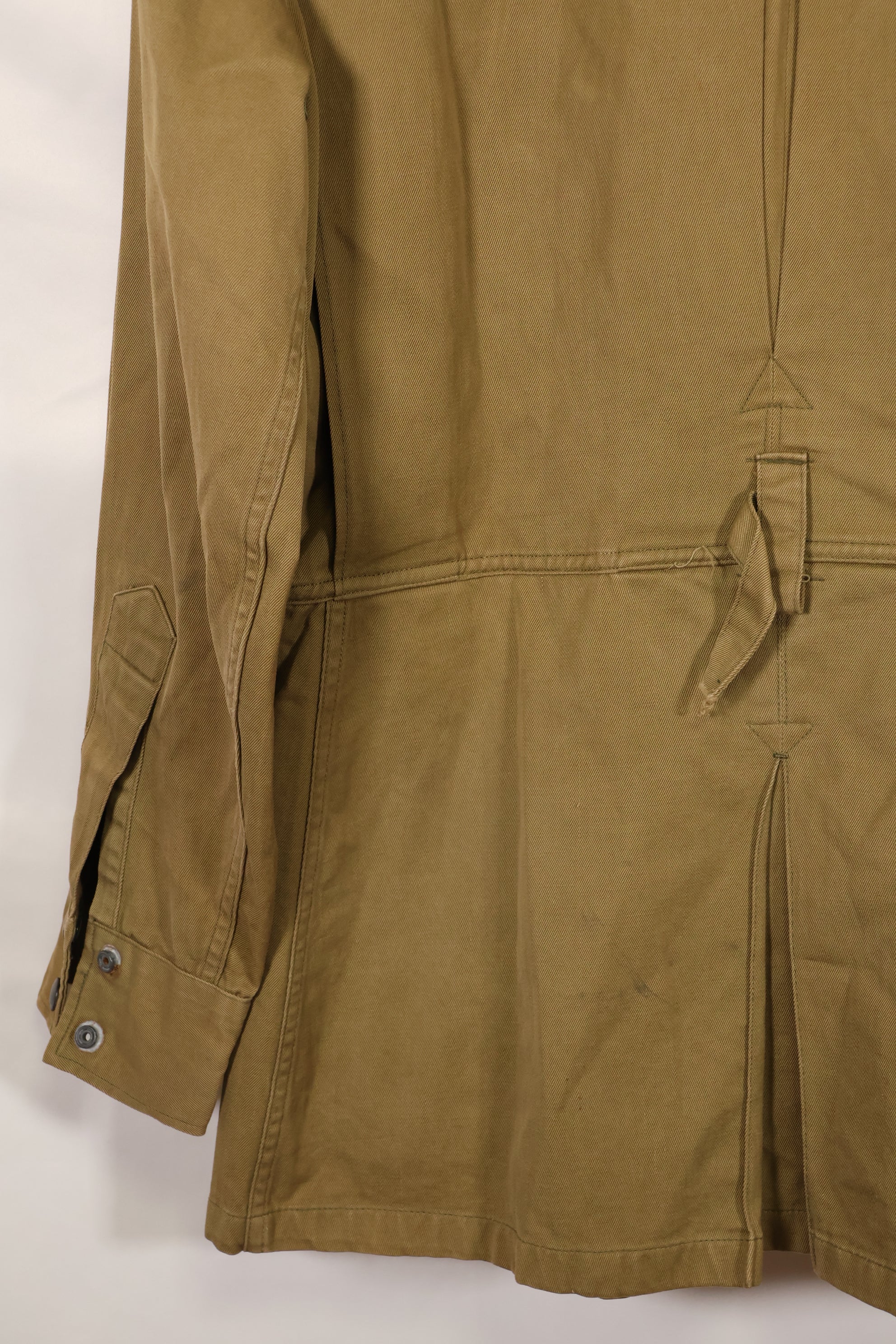 実物　1940年代　サイズ 38 M1942 エアボーン　ジャンプジャケット　汚れ少ない　ベルト欠損　中古品