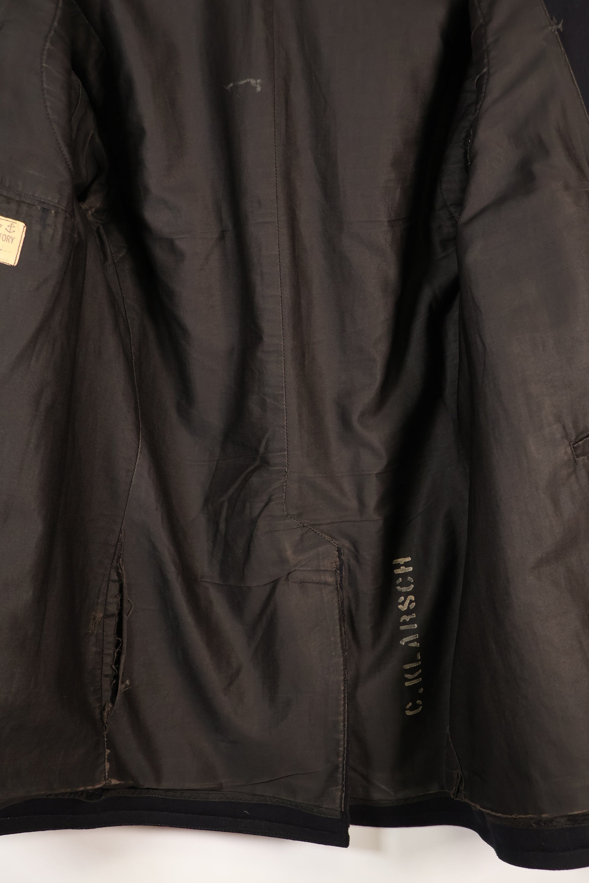 ประมาณปี 1940 ขนาดประมาณ 38 กระดุม 10 เม็ด เสื้อโค้ทของกองทัพเรือสหรัฐฯ สภาพดี B