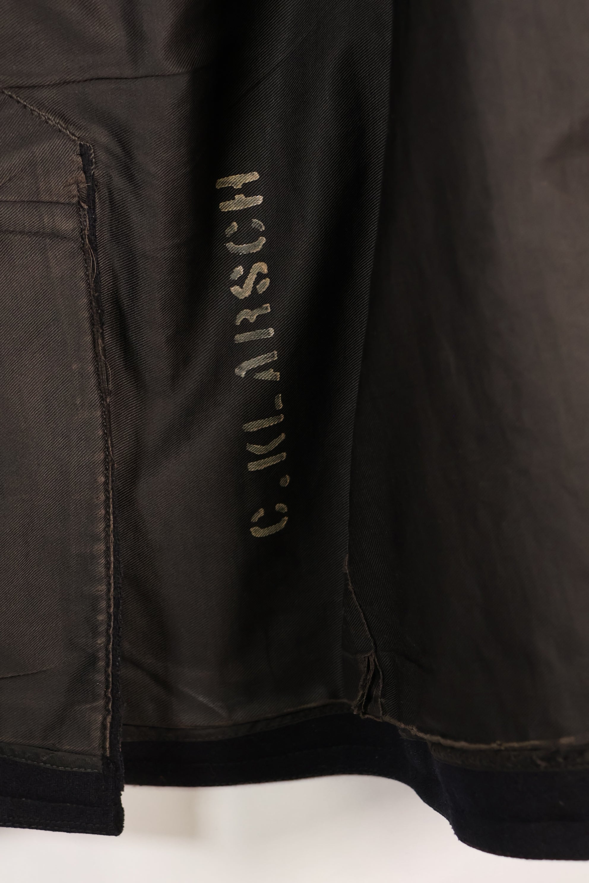 ประมาณปี 1940 ขนาดประมาณ 38 กระดุม 10 เม็ด เสื้อโค้ทของกองทัพเรือสหรัฐฯ สภาพดี B