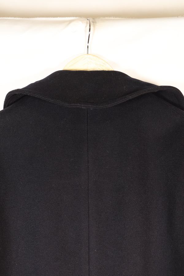 ประมาณปี 1940 ขนาดประมาณ 38 กระดุม 10 เม็ด เสื้อโค้ทของกองทัพเรือสหรัฐฯ สภาพดี B