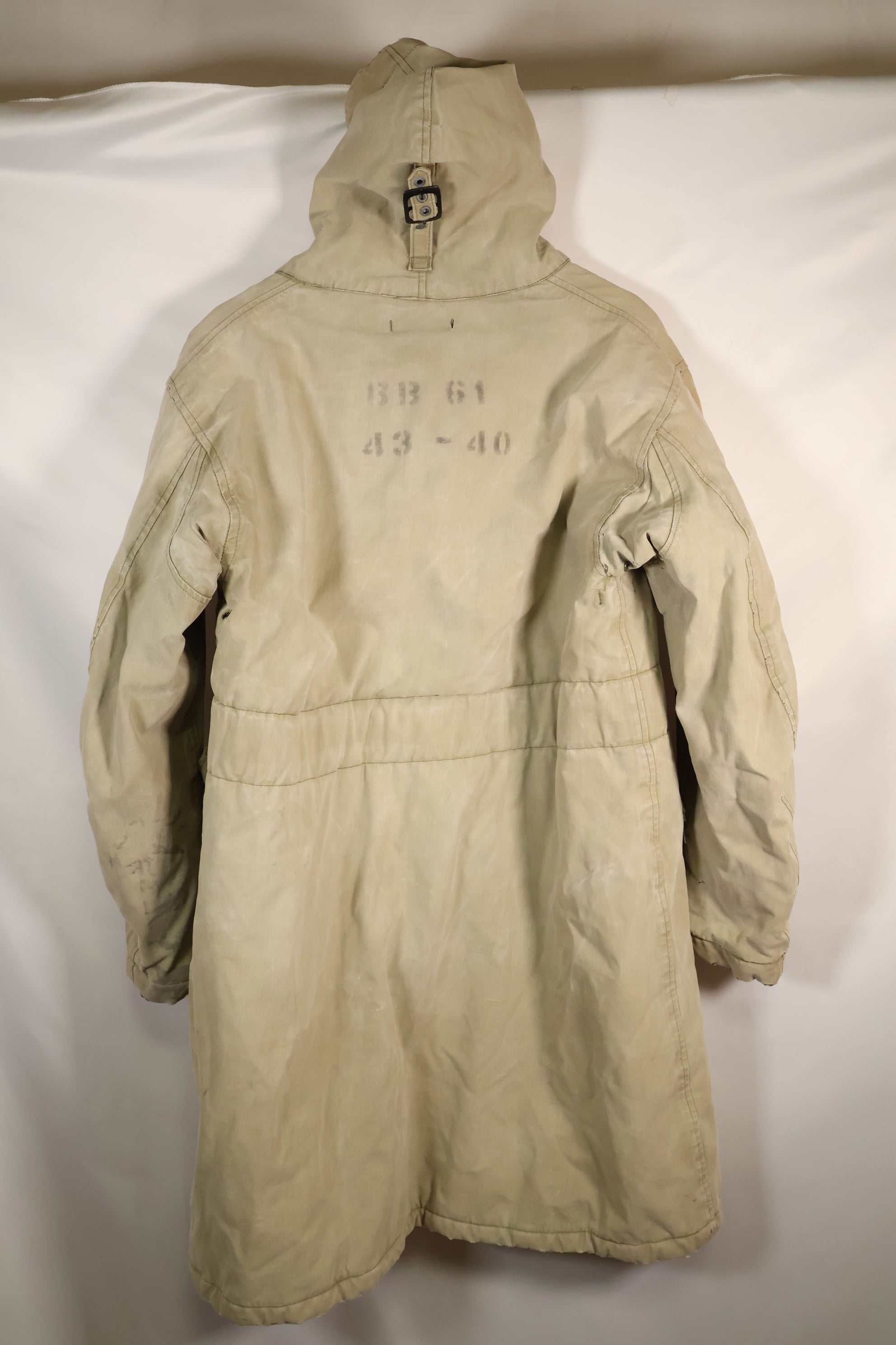 1940s กองทัพเรือสหรัฐฯ เสื้อโค้ทกันลมแบบมีฮู้ด BB-61 USS IOWA สินค้ามือสอง