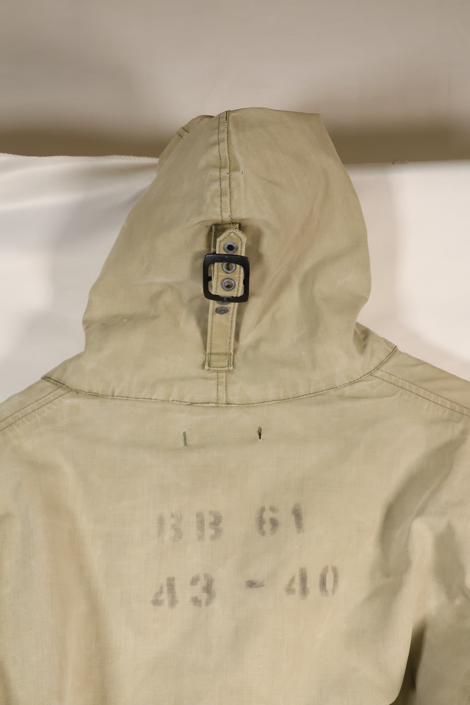 1940s กองทัพเรือสหรัฐฯ เสื้อโค้ทกันลมแบบมีฮู้ด BB-61 USS IOWA สินค้ามือสอง