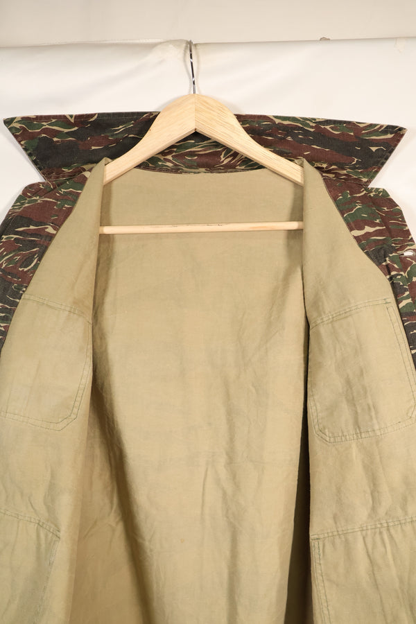 เสื้อเชิ้ตไทเกอร์ลายเสือสีเงินยุค 1970s สี่กระเป๋า มือสอง