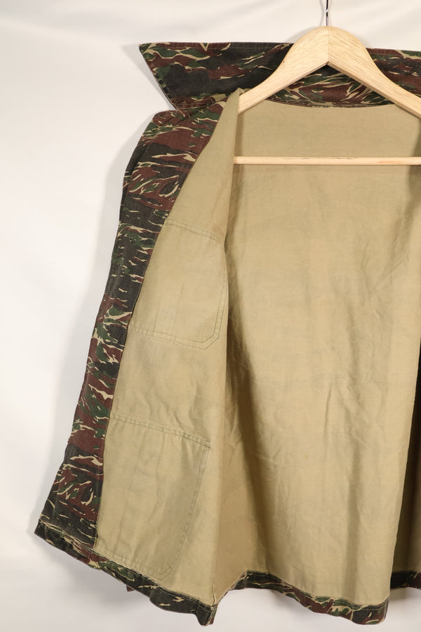 เสื้อเชิ้ตไทเกอร์ลายเสือสีเงินยุค 1970s สี่กระเป๋า มือสอง