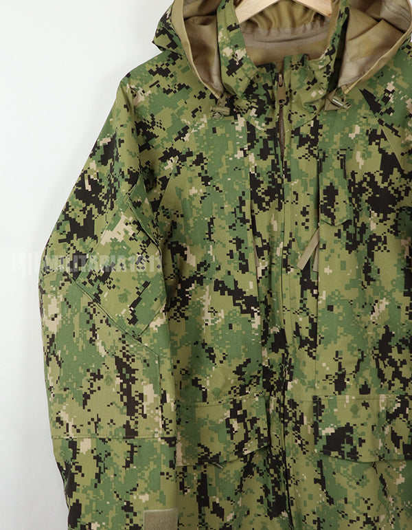 Original U.S. military release U.S. Navy NWU TYPE III Working Parka