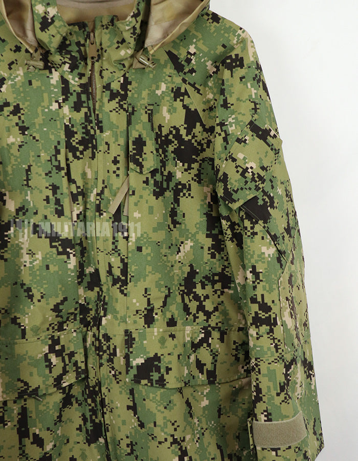Original U.S. military release U.S. Navy NWU TYPE III Working Parka