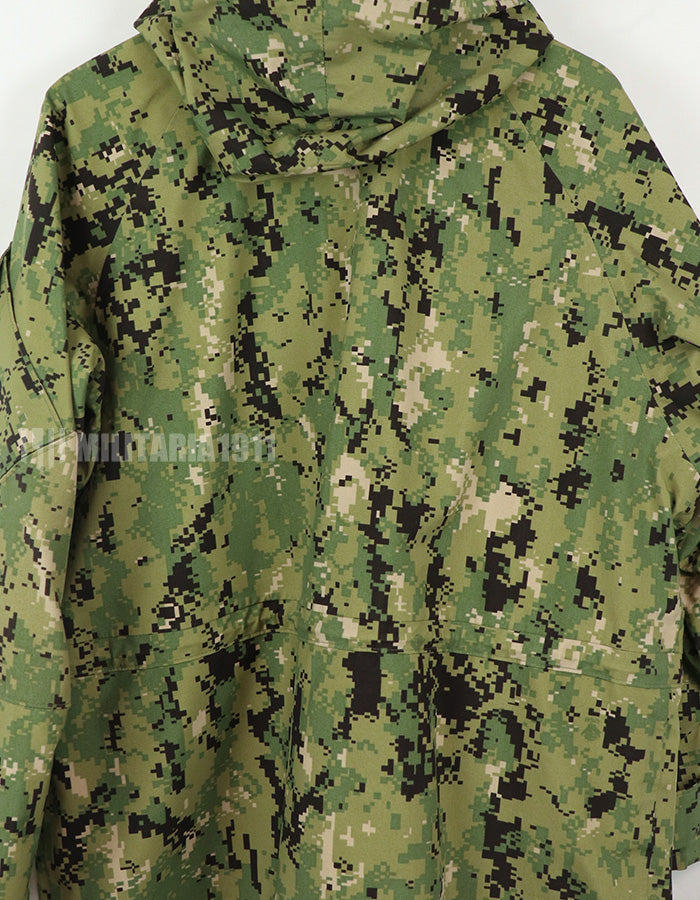 Original U.S. military release U.S. Navy NWU TYPE III Working Parka