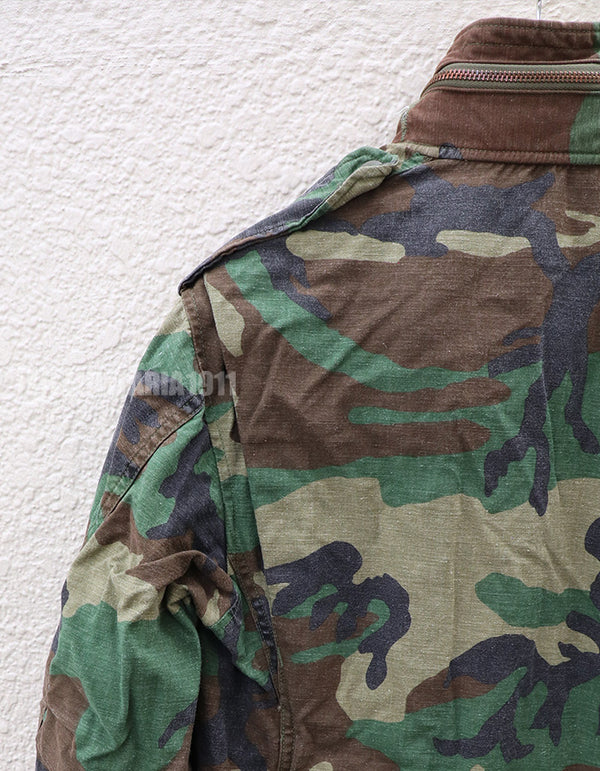 アメリカ軍　M65フィールドジャケット　ウッドランド迷彩　1983年製　A