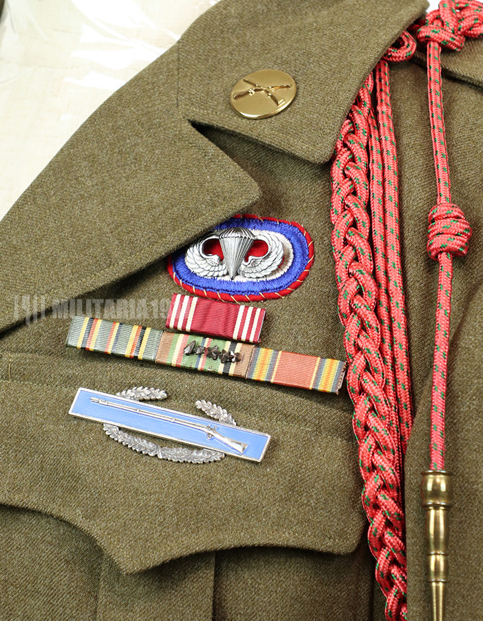 Original set, US Army, 82nd Airborne Division, Ike Jacket Grouping Set, with military Record
