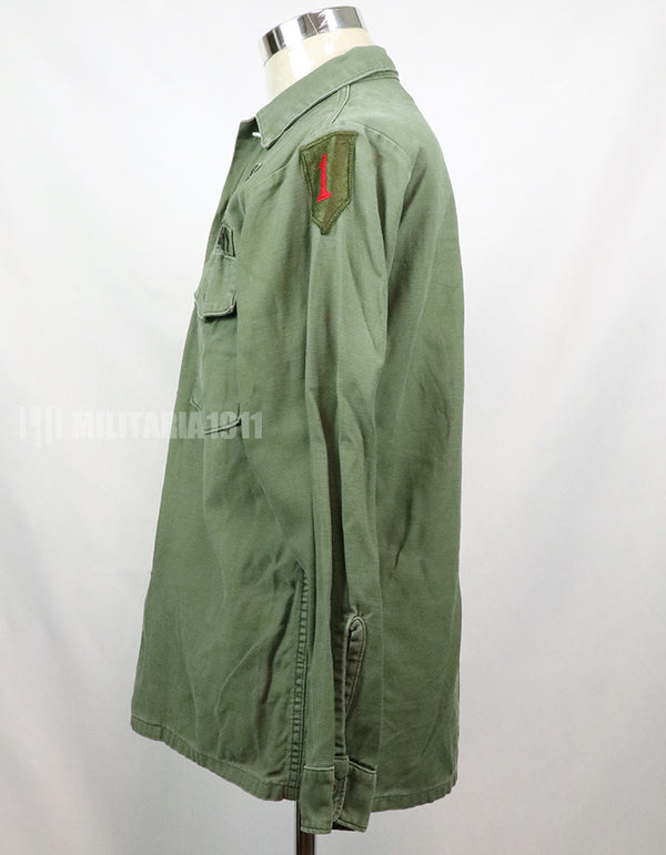 Original U.S. Army Utility Shirt OG-107 with insignia including 1st Division patch (retrofitted)