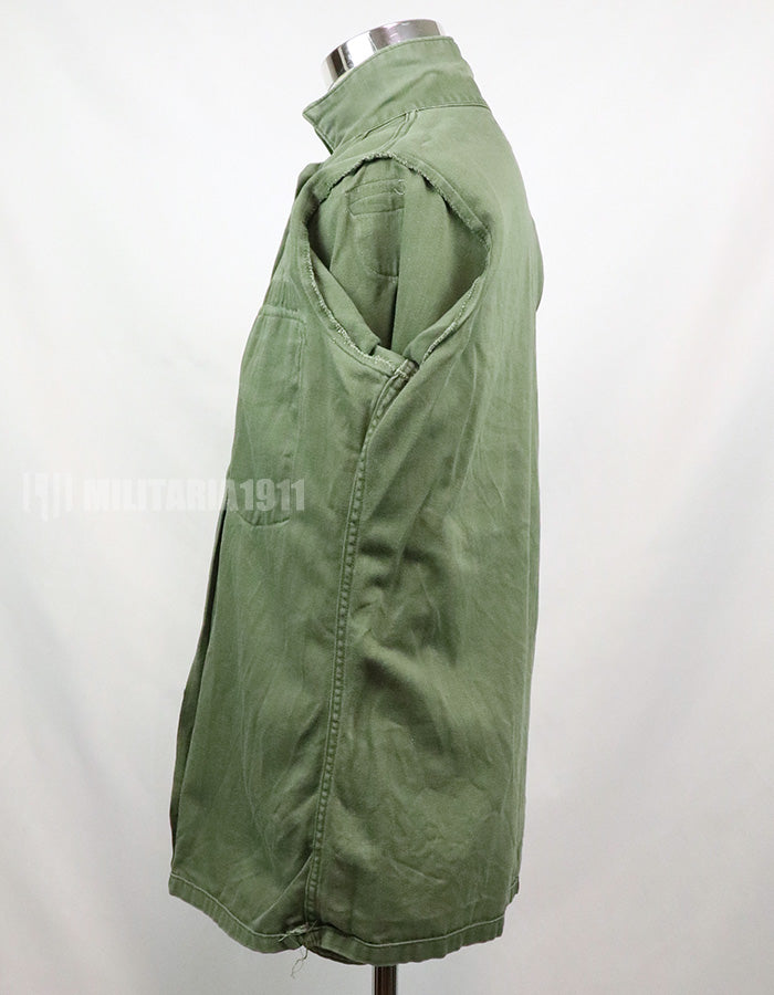 Original U.S. Army Utility Shirt OG-107 with insignia including 1st Division patch (retrofitted)